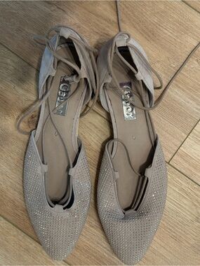 BNWOT Gabor size 10 leather studded flats